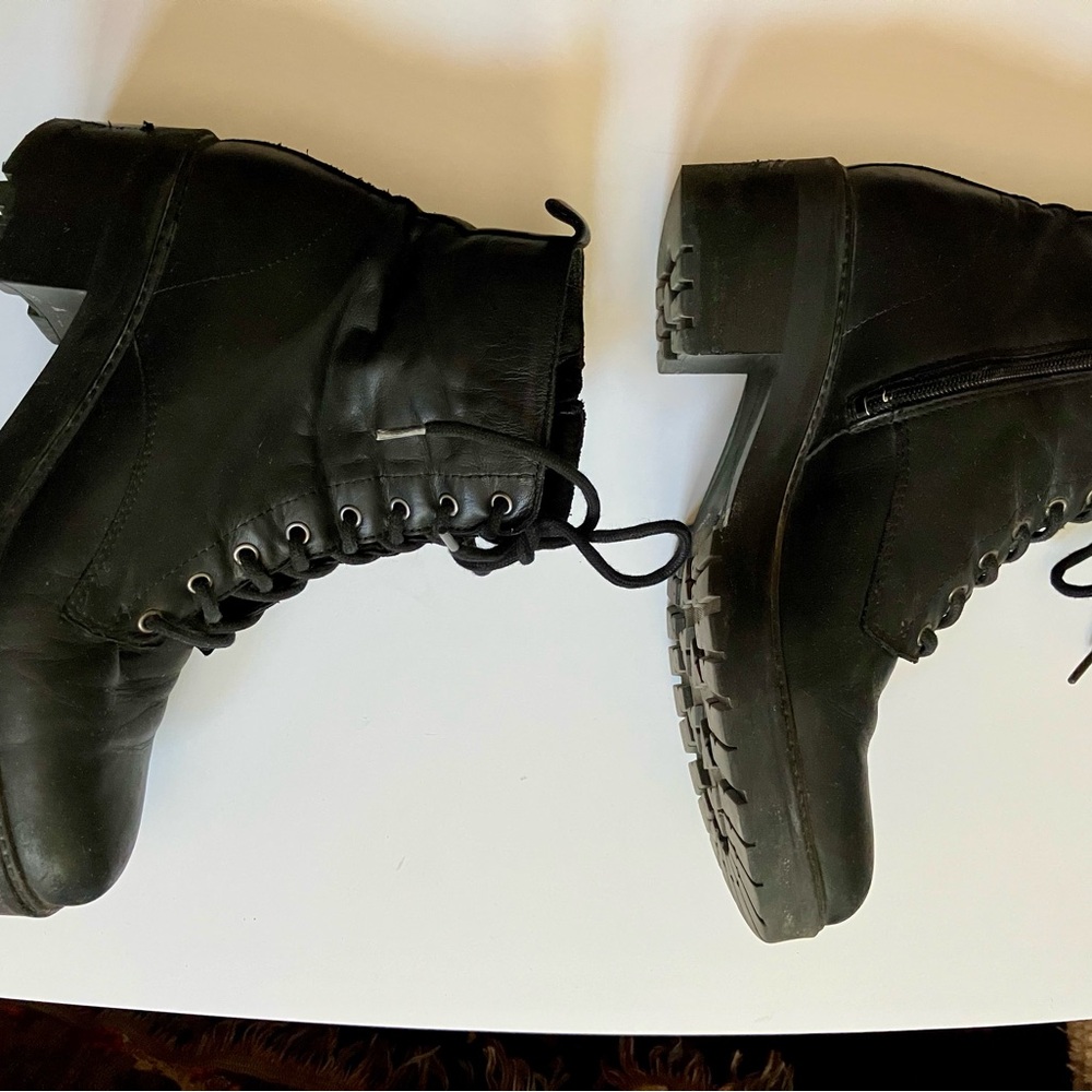 Black Lace Up Leather Boots for Women